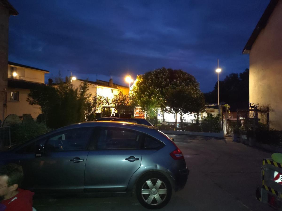 Pont-Eveque Houlala - Relais D'Etape - Chambres D'Hotes المظهر الخارجي الصورة