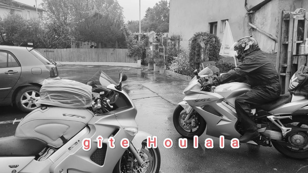 Pont-Eveque Houlala - Relais D'Etape - Chambres D'Hotes المظهر الخارجي الصورة