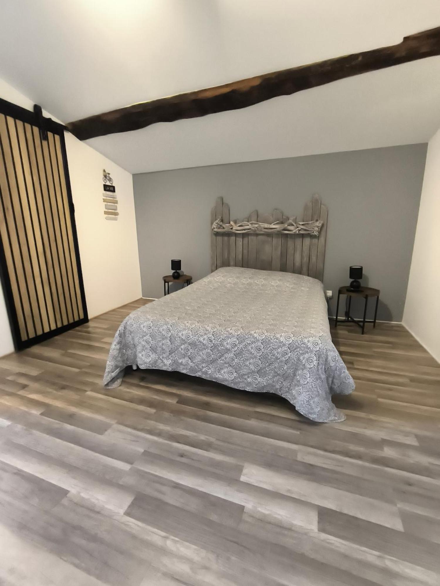 Pont-Eveque Houlala - Relais D'Etape - Chambres D'Hotes المظهر الخارجي الصورة